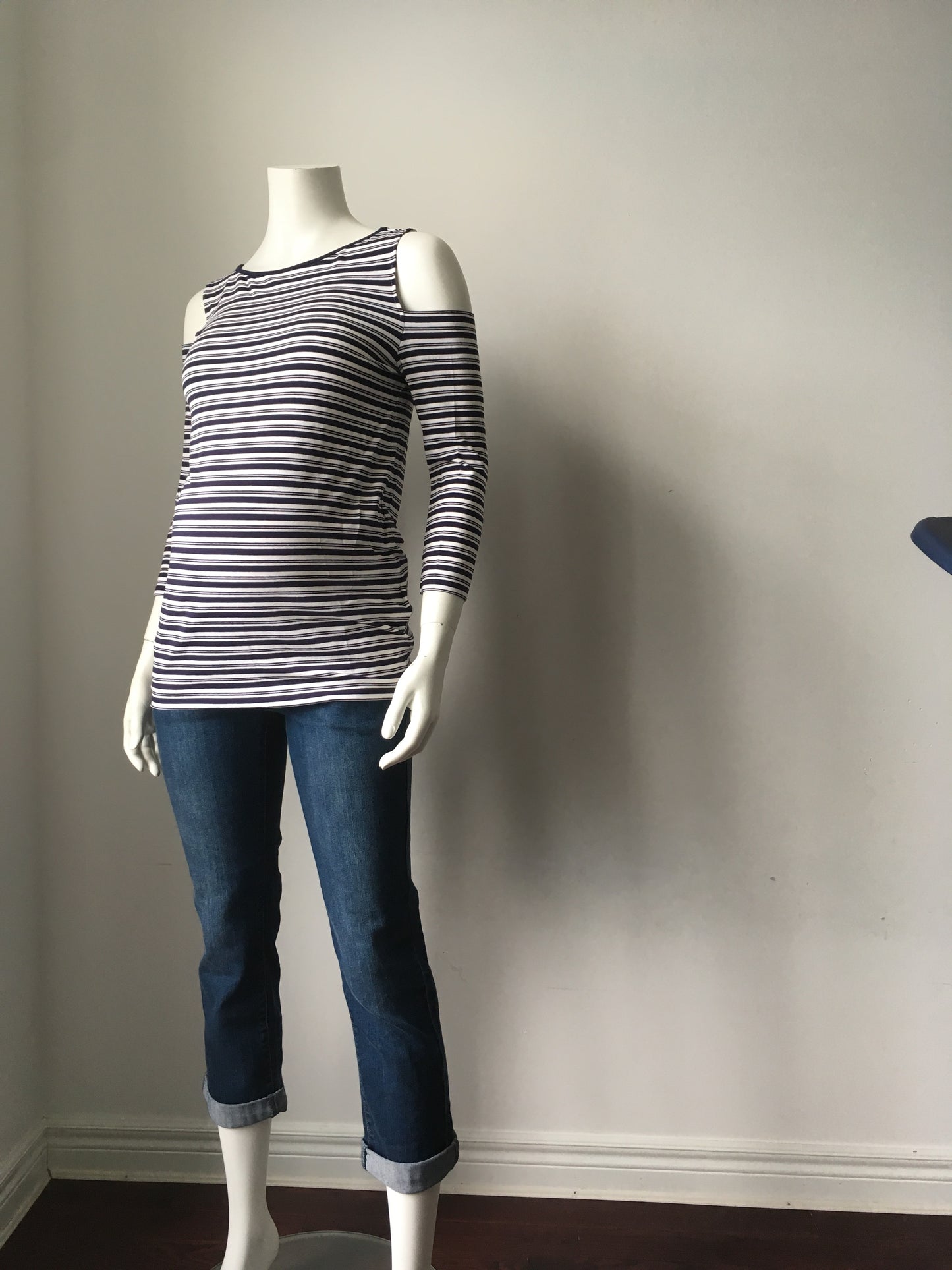 Pietro Brunelli Cold Shoulder Maternity & Beyond Top Mauritius, Maternity Tops Nursing Tops Canada,- Luna Maternity & Nursing